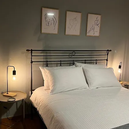 Acropolis, 2bd Erechthiou 21 23 * Athens