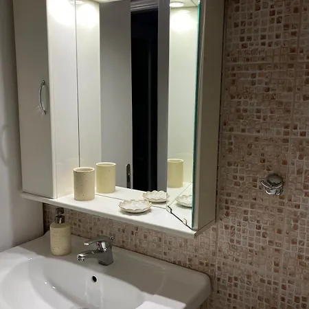 Acropolis, 2bd Erechthiou 21 23 Athens